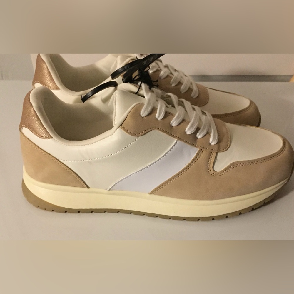 Time Tru Stylish Tan and White Men's Sneakers